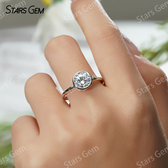 6.5mm & 8mm Round Brilliant Cut Moissanite Bezel Set Classic S925 Sterling Silver Solitaire Engagement Ring