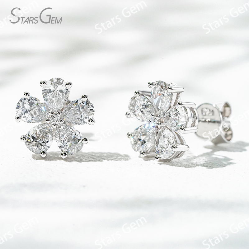3×4mm Pear Cut Lab Grown Diamond Petals Shape Design 18K Gold Diamond Stud Earrings
