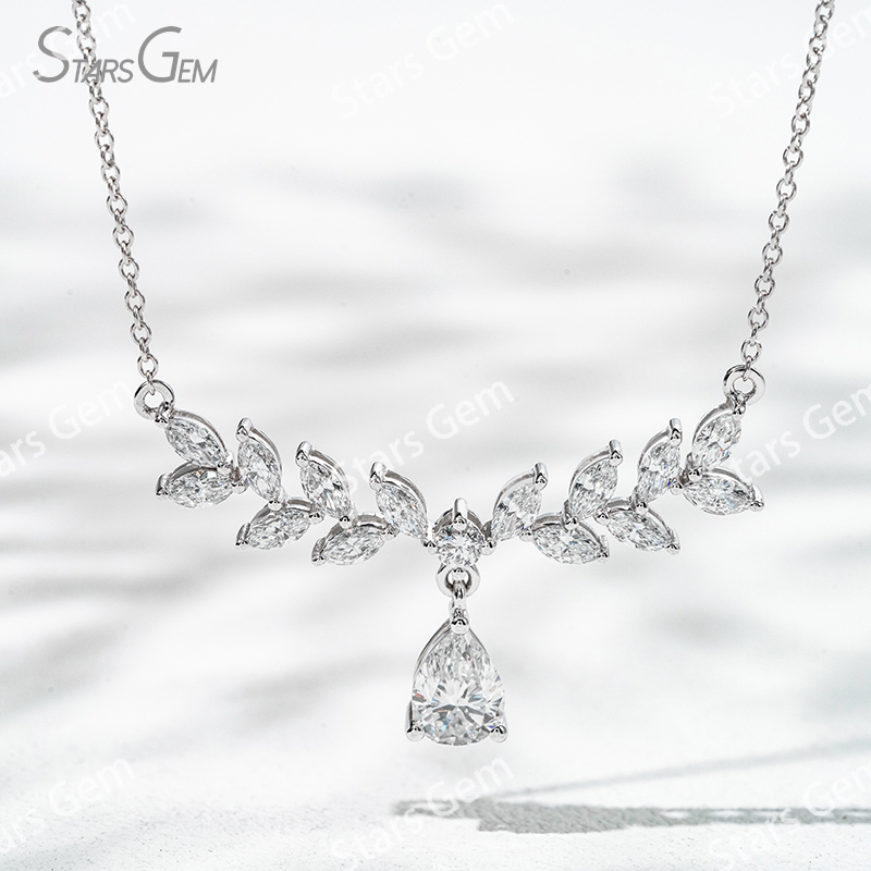 5×7mm Pear Cut Lab Grown Diamond 18K White Gold Diamond Necklace