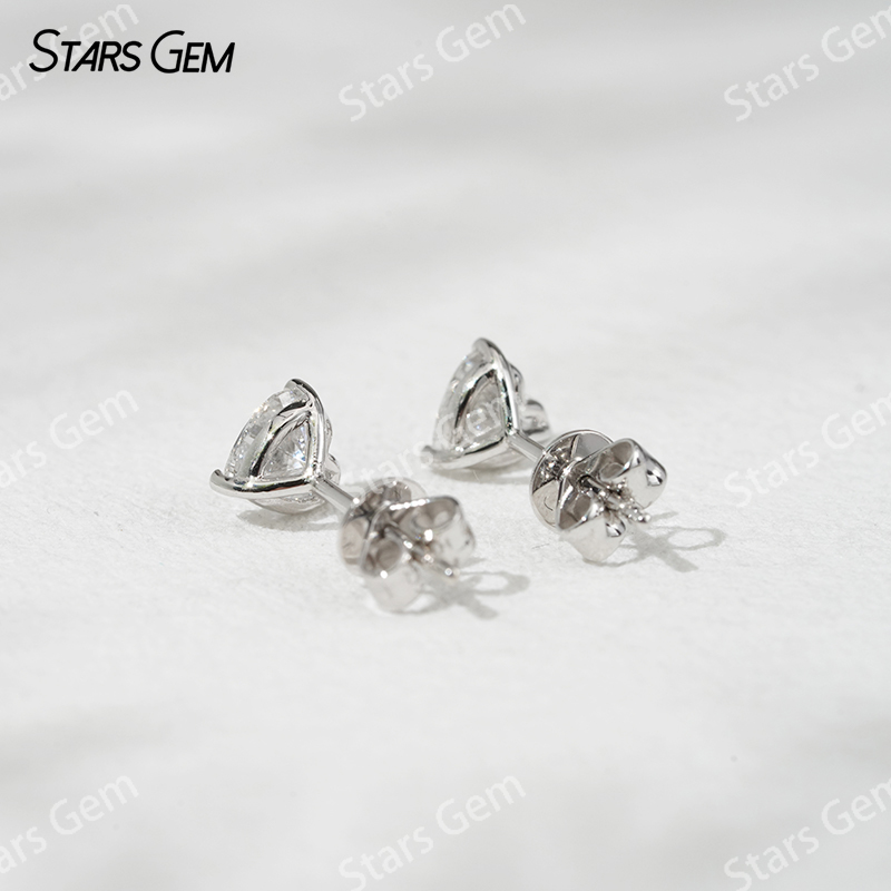 Starsgem 5×5mm Heart Cut Lab Grown Diamond 18K White Gold Diamond Stud Earrings