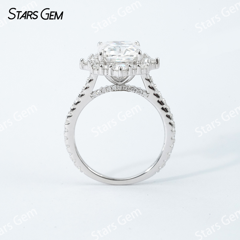 8×10mm Radiant Cut Moissanite S925 Sterling Silver Halo Engagement Ring