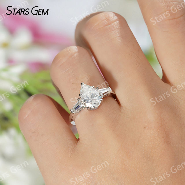 7×​9mm Pear Cut Moissanite S925 Sterling Silver Three Stone Engagement Ring