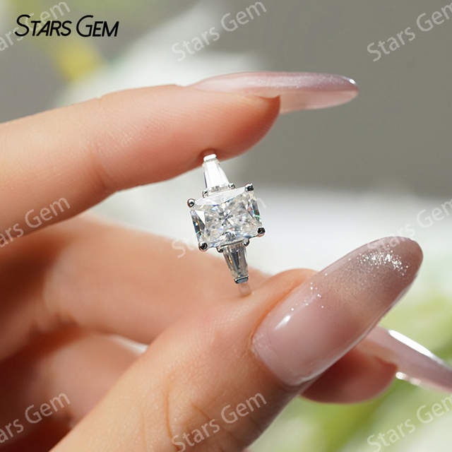 6×8mm Radiant Cut Moissanite 4 Prongs S925 Sterling Silver Three Stone Engagement Ring