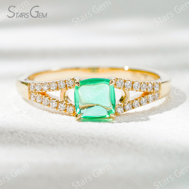 5×5mm Sugar Loaf Cut Lab Grown Emerald 18K Gold Pave Engagement Ring