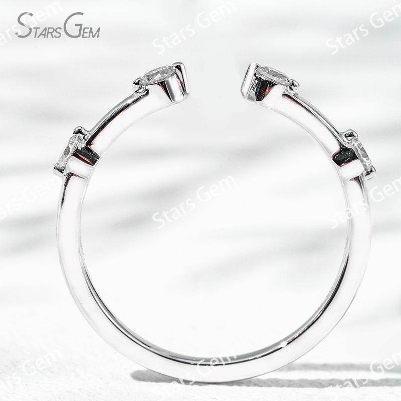 2.3mm Round Brilliant Cut Lab Grown Diamond 18K Gold Diamond Ring