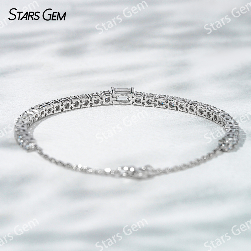 4×6mm Octagon Emerald Cut & 3.2mm Round Brilliant Cut Lab Grown Diamond 18K White Gold Diamond Bracelet