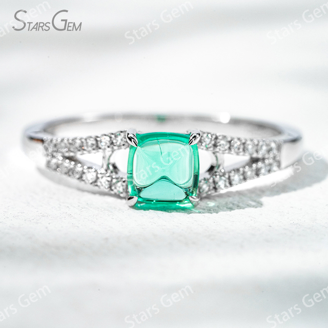 5×5mm Sugar Loaf Cut Lab Grown Emerald 18K Gold Pave Engagement Ring