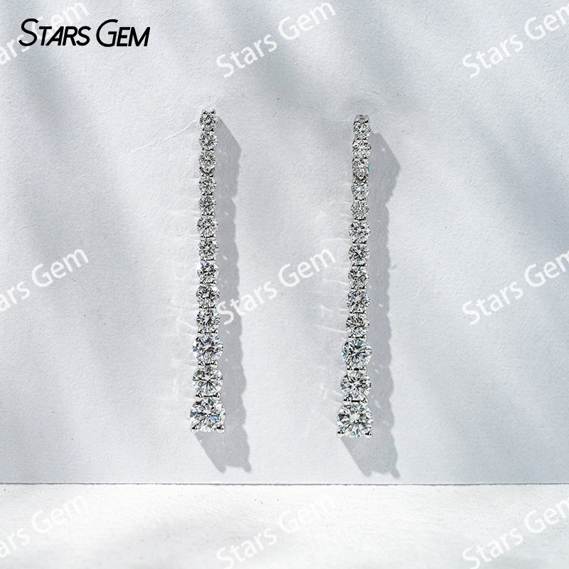 2.7mm Round Brilliant Cut Lab Grown Diamond 18K White Gold Diamond Earrings