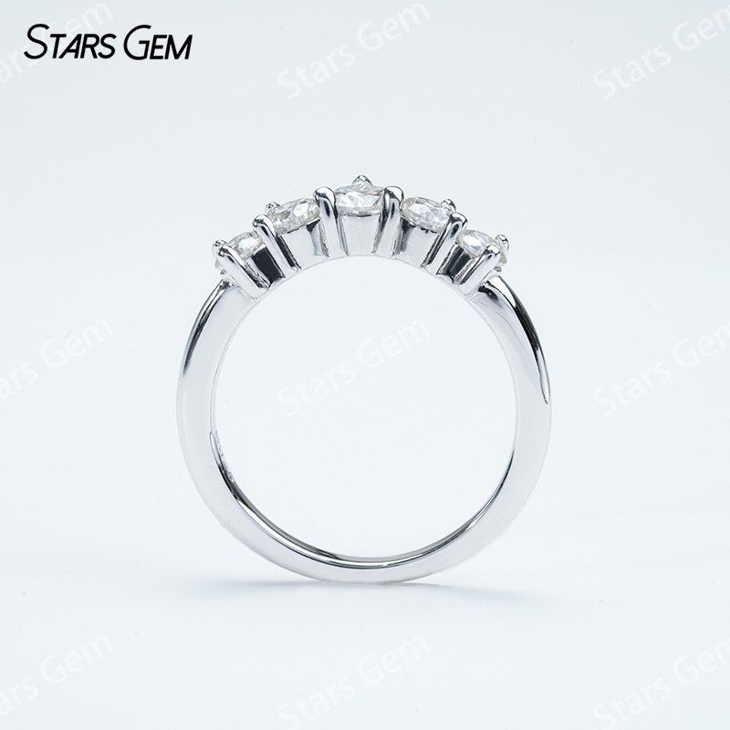 4mm Round Brilliant Cut Moissanite S925 Sterling Silver Five Stone Diamond Ring