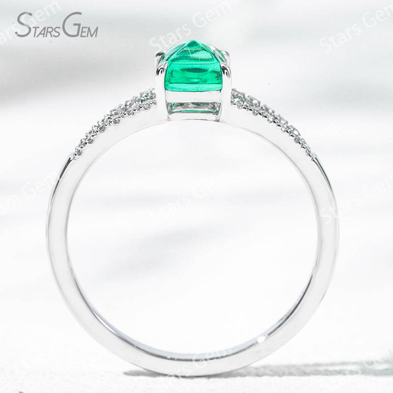 5×5mm Sugar Loaf Cut Lab Grown Emerald 18K Gold Pave Engagement Ring