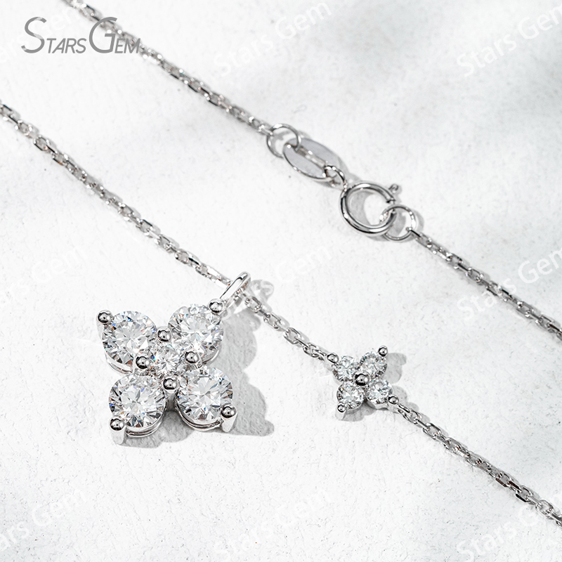 4.5mm Round Brilliant Cut Lab Grown Diamond 18K White Gold Diamond Pendant Necklace