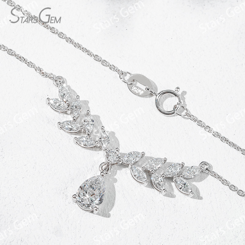5×7mm Pear Cut Lab Grown Diamond 18K White Gold Diamond Necklace