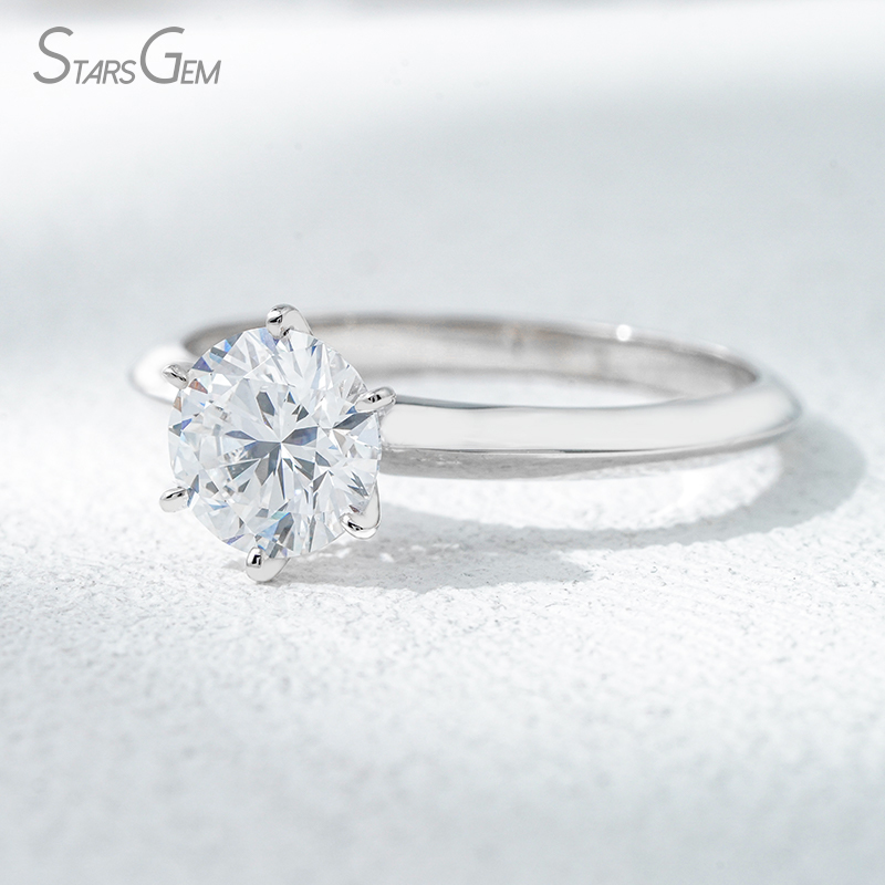 18K Gold 1.1ct Round Brilliant Cut Lab Grown Diamond Solitaire Engagement Ring