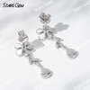 0.8mm & 1mm & 1.2mm & 1.3mm Round Brilliant Cut Lab Grown Diamond Flower Design 18K White Gold Diamond Earrings