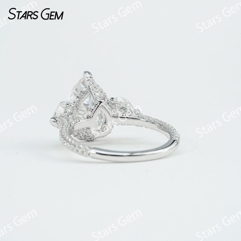 9×​13mm Pear Cut Moissanite S925 Sterling Silver Three Stone Engagement Ring