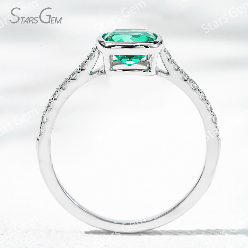 6×6mm Cushion Cut Lab Grown Emerald 18K Gold Pave Engagement Ring