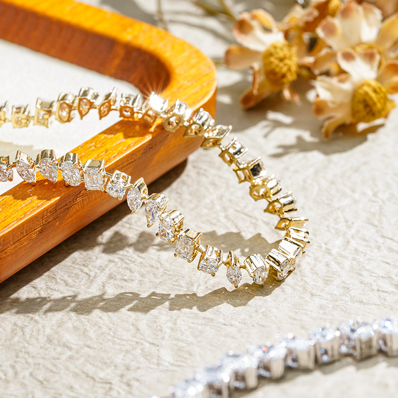 Multi shape cluster diamond tennis bracelet